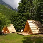 Camp Korita Casa de Férias *