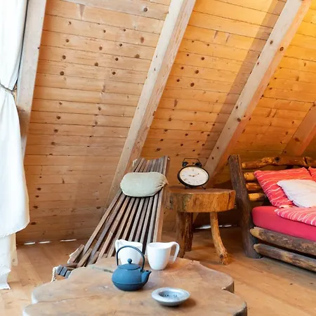 Vakantiehuis Camp Korita *